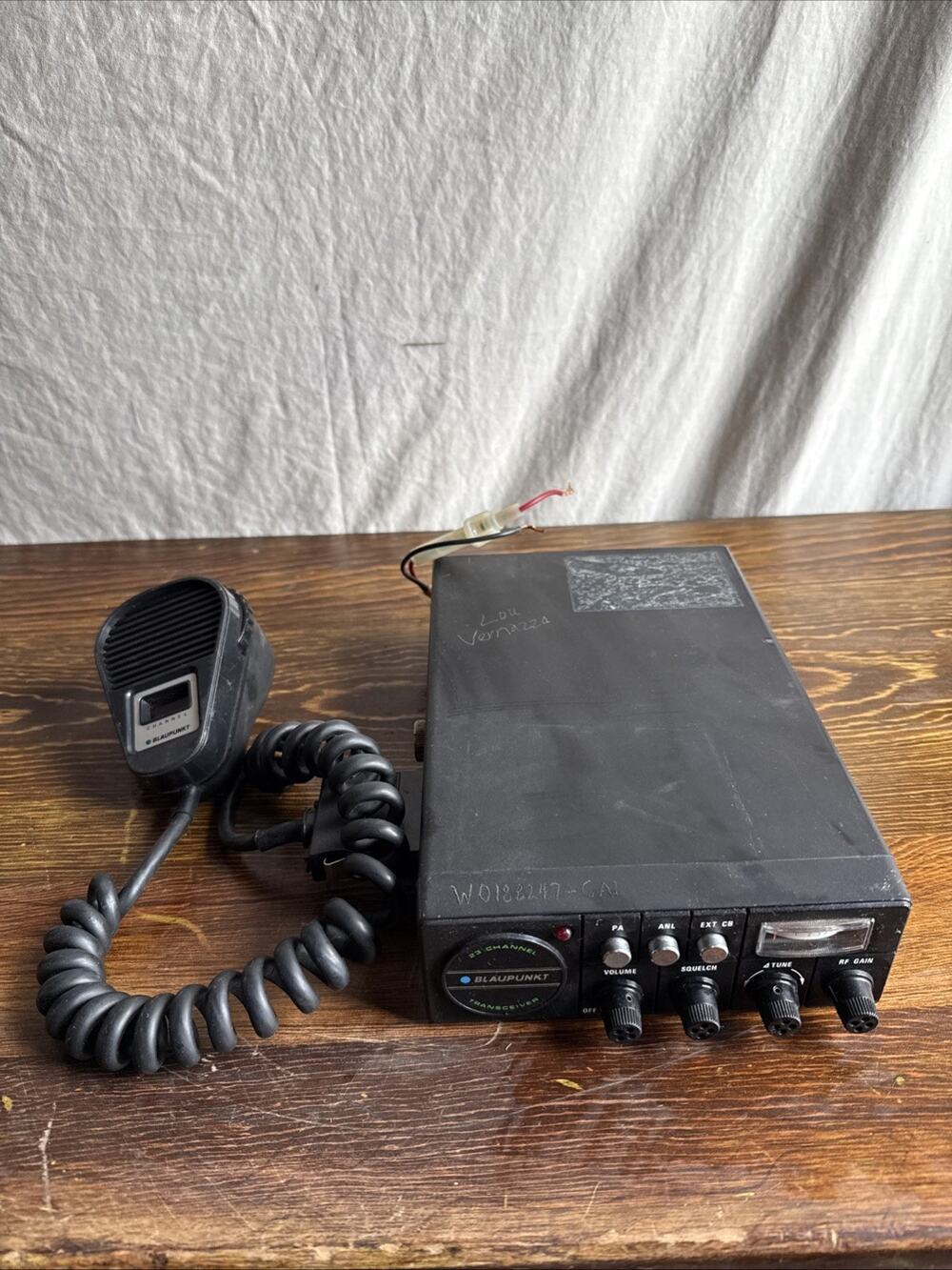 BLAUPUNKT BCB-5232 5232 23 Channel CB Ham Radio MOBILE TRANSCEIVER Untested